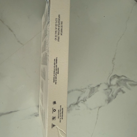 Altar’d State The Sanctuary Collection Fragrance Discovery Set unopened - Picture 6 of 6